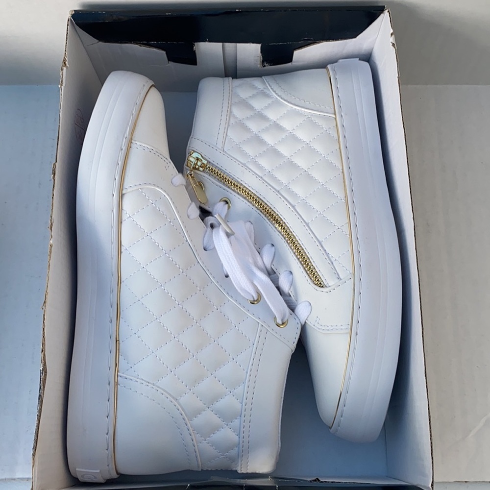 New G by Guess White Gatsin High Top Sneakers SZ 8 - Picture 3 of 8